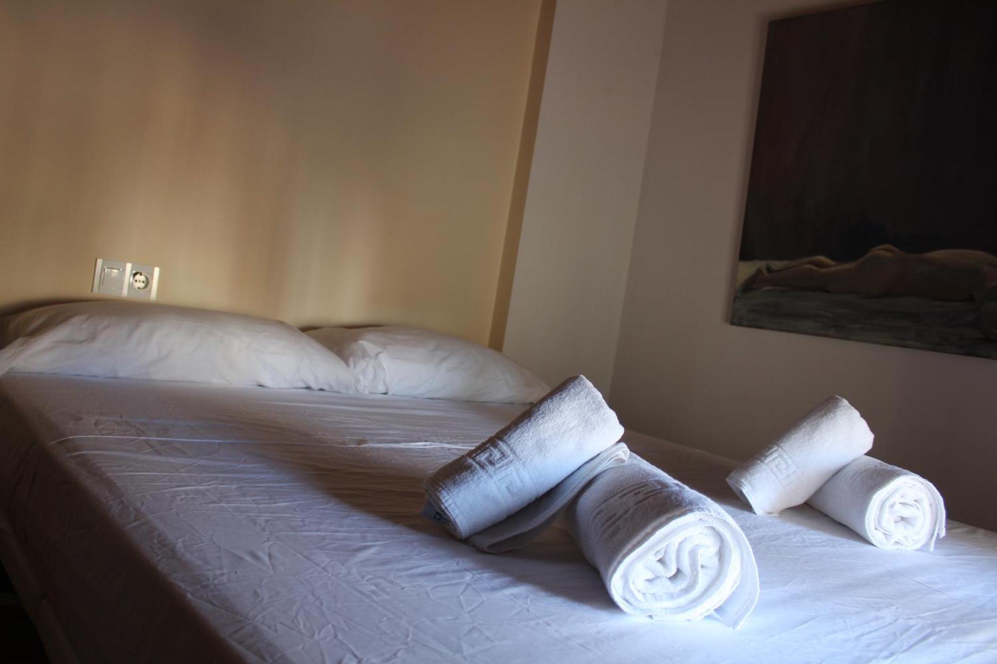 Atico Aires De Gredos Apartment Candeleda Ngoại thất bức ảnh
